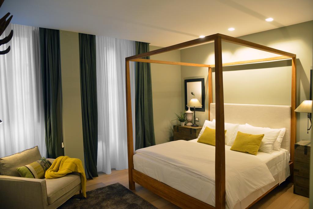 Qb/Four Apartment Catania Bagian luar foto