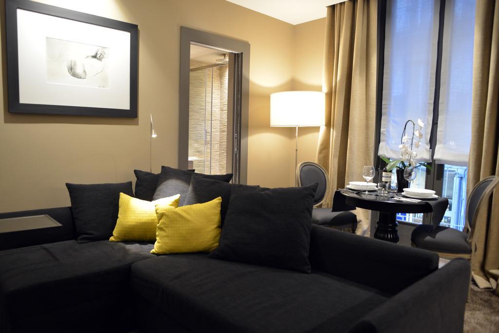 Qb/Four Apartment Catania Bagian luar foto